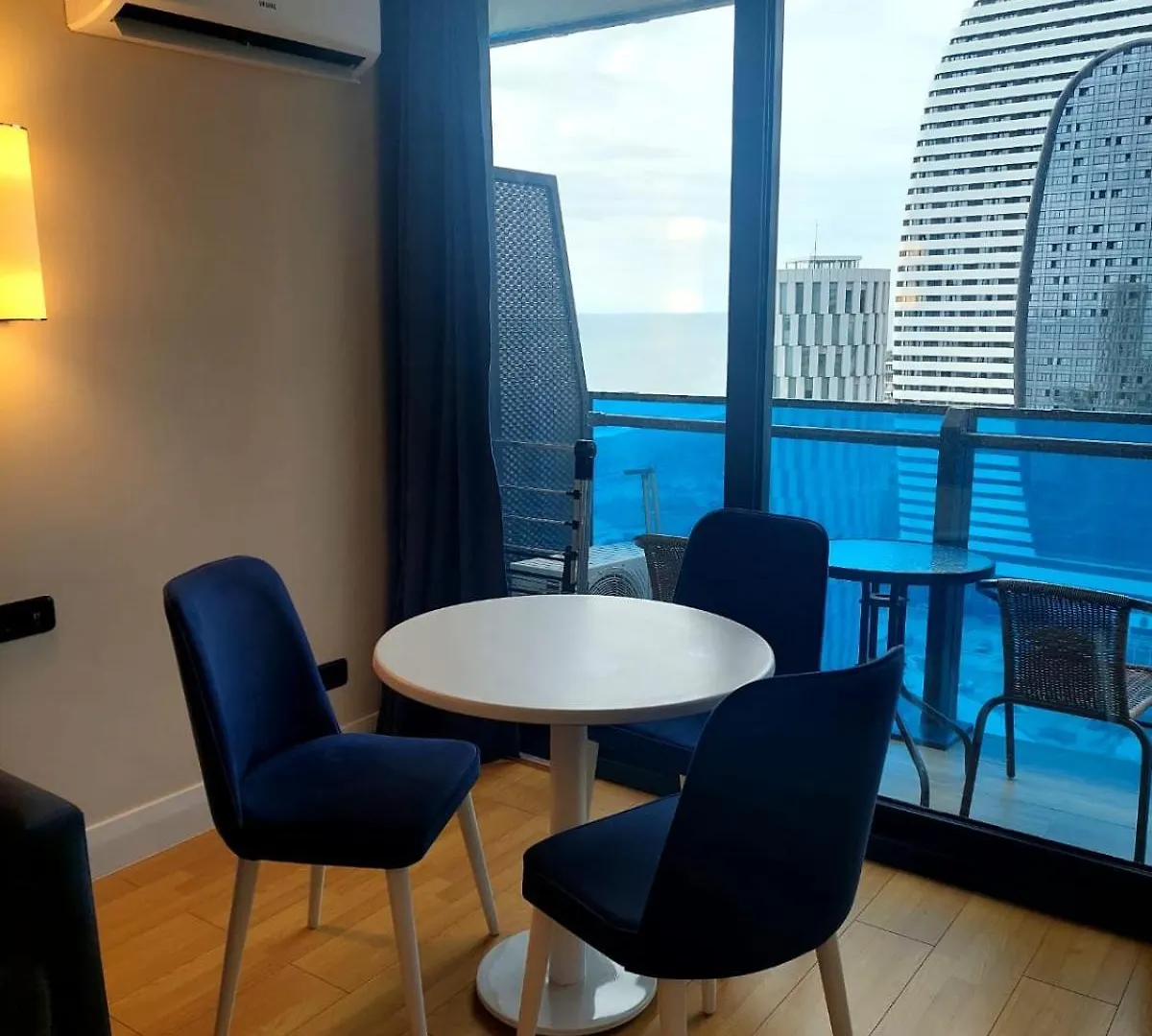 Beach Hotel Orbi City Μπατούμι 5*,